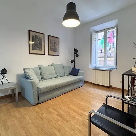 Jhhit - San Pietro First Rom